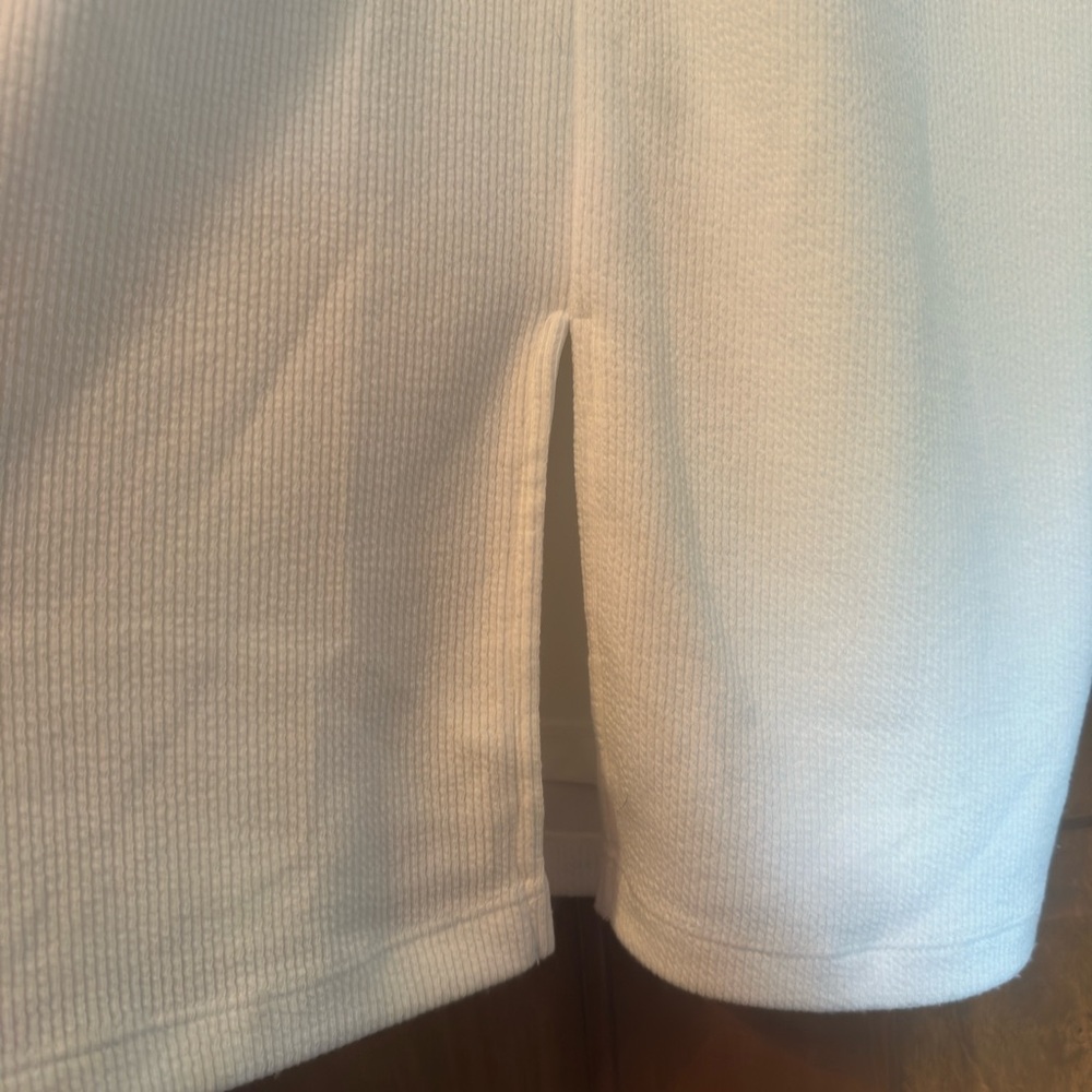 ALI & JAY White Beautiful Dress. Flowy Sleeves, Soft Textured Fabric. XL. NWT. - Picture 5 of 12
